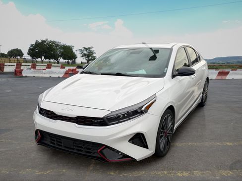Certified 2023 Kia Forte GT w/ GT2 Package FWD image 5