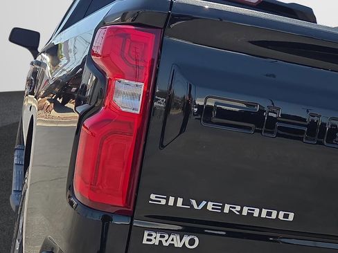 Used 2020 Chevrolet Silverado 1500 RST w/ Texas Edition AWD/4WD image 20