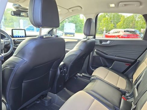 Certified 2022 Ford Escape Titanium w/ Titanium Elite Package AWD/4WD image 26