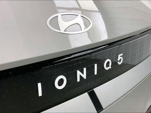 New 2026 Hyundai Ioniq 5 SEL AWD/4WD image 36