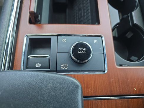 Used 2022 Lincoln Navigator Reserve AWD/4WD image 23