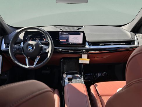 Used 2026 BMW X1 xDrive28i w/ Convenience Package image 9