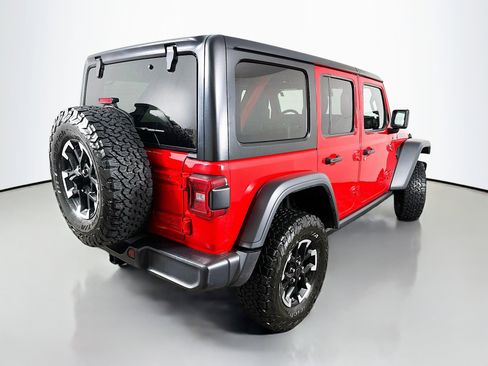 Used 2025 Jeep Wrangler Unlimited Rubicon image 7