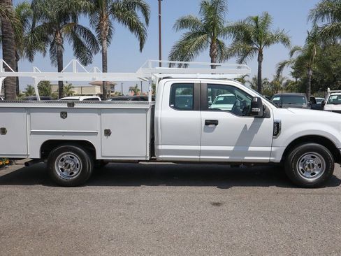Used 2022 Ford F350 XL w/ Power Equipment Group image 10