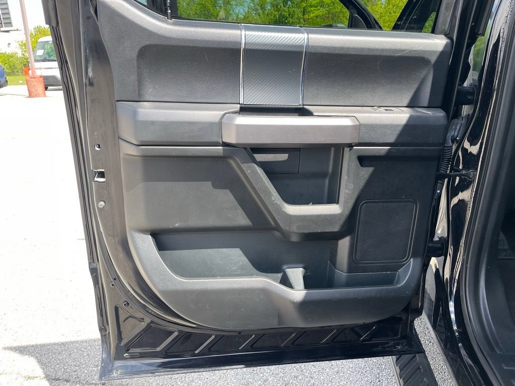 Used 2019 Ford F150 XLT w/ Equipment Group 302A Luxury AWD/4WD image 16