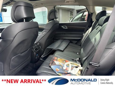 Used 2021 Genesis GV80 3.5T AWD/4WD image 12