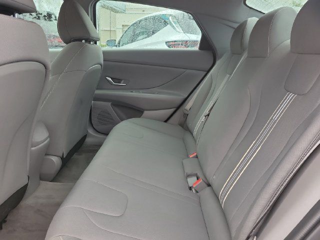 Certified 2023 Hyundai Elantra SEL FWD image 25