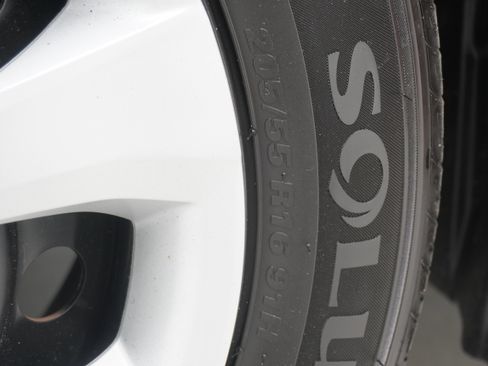 Used 2020 Toyota Corolla LE FWD image 24