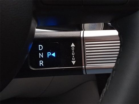 Used 2025 Hyundai Tucson Limited image 15