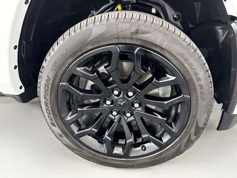 Used 2025 RAM 1500 Limited image 31