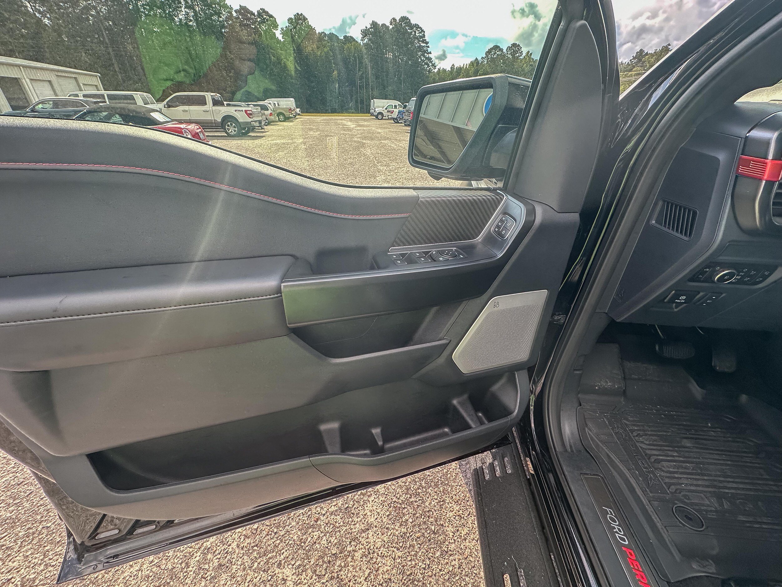 New 2026 Ford F150 Raptor AWD/4WD image 17