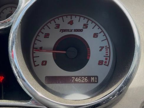 Used 2007 Pontiac Solstice Convertible w/ Preferred Package RWD image 4