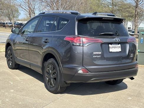 Used 2016 Toyota RAV4 LE image 9
