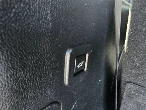 Used 2017 Ford Expedition Limited w/ Equipment Group 301A AWD/4WD image 12