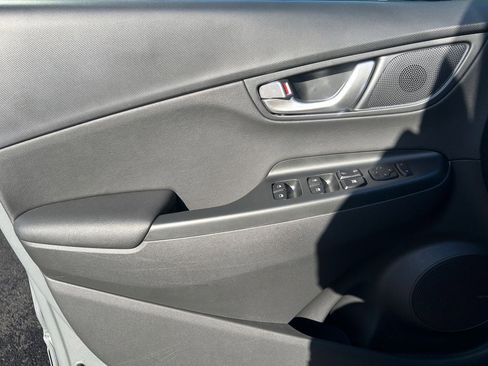 Used 2023 Hyundai Kona Limited image 22