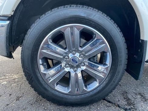 Used 2016 Ford F150 Lariat w/ Equipment Group 502A Luxury image 22