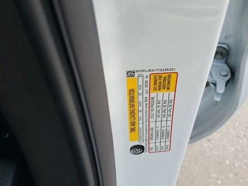 New 2026 GMC Sierra 1500 Elevation image 32