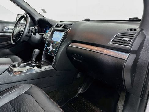 Used 2017 Ford Explorer Sport AWD/4WD image 31