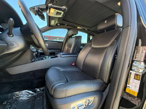 Used 2018 Rolls-Royce Ghost RWD image 23