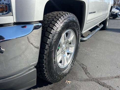 Used 2018 Chevrolet Silverado 1500 LT image 12