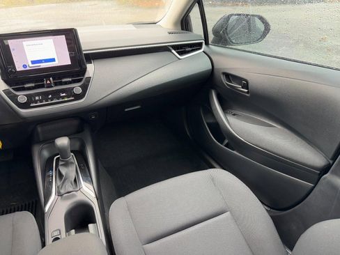 Used 2025 Toyota Corolla LE image 15