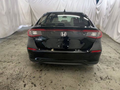 Used 2024 Honda Civic EX-L image 8