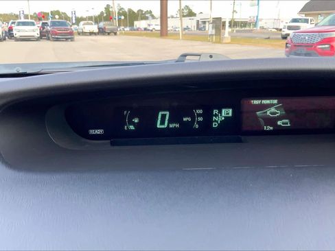 Used 2013 Toyota Prius Two image 26