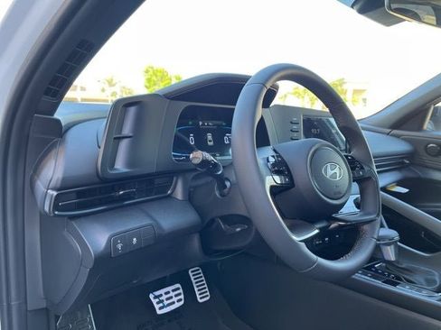 New 2026 Hyundai Elantra SEL Sport Premium image 9