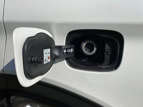 New 2025 Ford Explorer Active w/ Active Comfort Package image 28