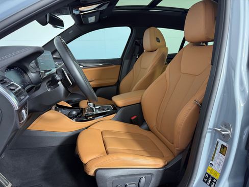 Used 2024 BMW X4 M40i w/ Premium Package image 5