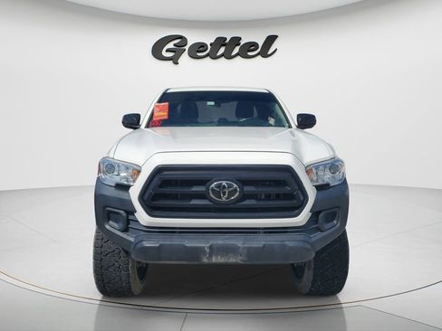 Used 2022 Toyota Tacoma SR image 2
