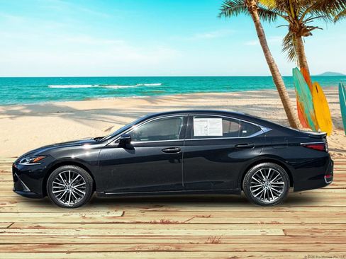 Used 2024 Lexus ES 300h w/ Premium Package FWD image 3