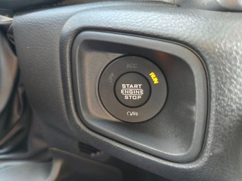 New 2025 Jeep Gladiator Sport image 37