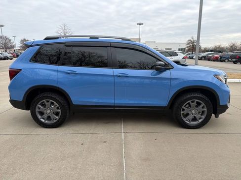 Used 2025 Honda Passport TrailSport image 6