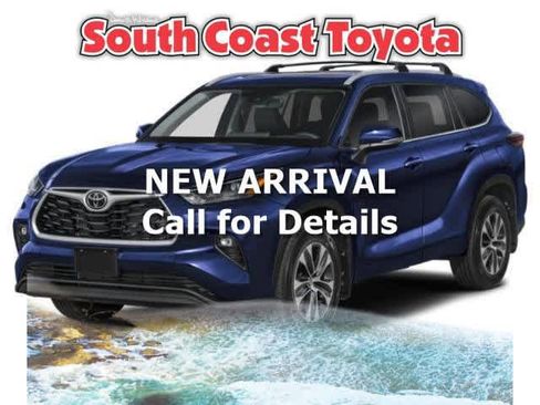 Used 2025 Toyota Highlander XLE FWD image 1