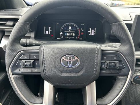 Used 2025 Toyota 4Runner SR5 image 28