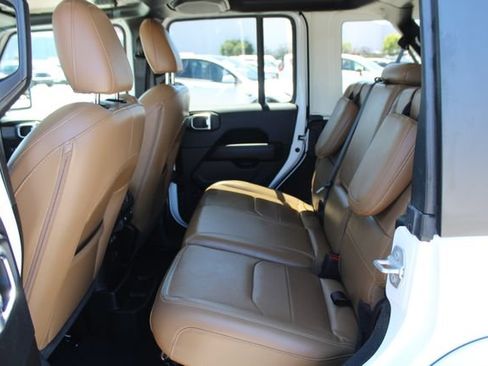 Used 2023 Jeep Wrangler Unlimited Sahara w/ Cold Weather Group AWD/4WD image 45