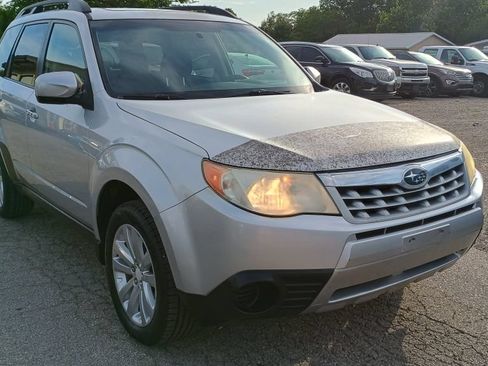 Used 2011 Subaru Forester 2.5X Premium w/ All-Weather Pkg AWD/4WD image 4