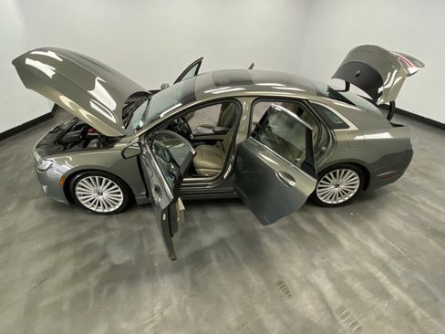 Used 2017 Lincoln MKZ Reserve image 49