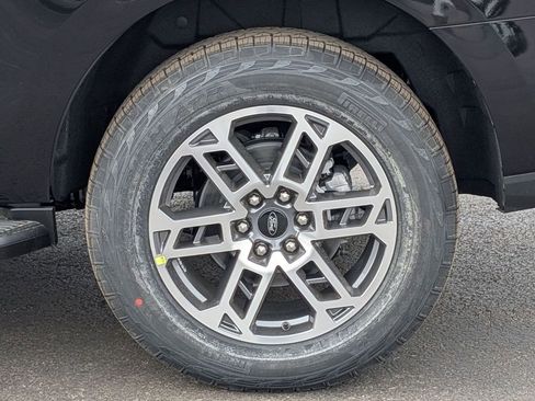New 2026 Ford Expedition Active AWD/4WD image 17