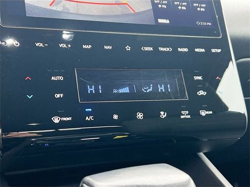 Used 2023 Hyundai Santa Cruz SEL Premium image 16