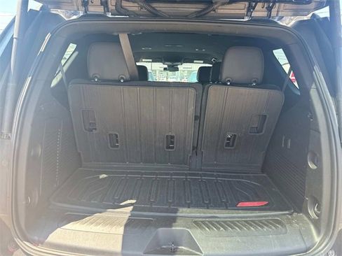 Used 2023 GMC Yukon SLT image 10