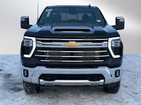 New 2026 Chevrolet Silverado 2500 LTZ w/ LTZ Premium Package AWD/4WD image 8