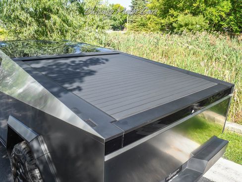 Used 2024 Tesla Cybertruck Cyberbeast image 41