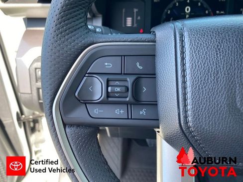 Certified 2025 Toyota Tacoma SR5 AWD/4WD image 32