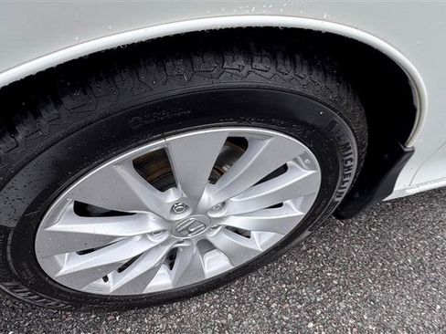 Used 2014 Honda Accord EX-L image 31