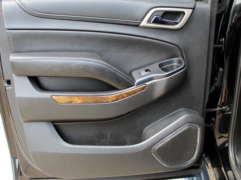 Used 2015 GMC Yukon XL Denali w/ Touring Package image 14