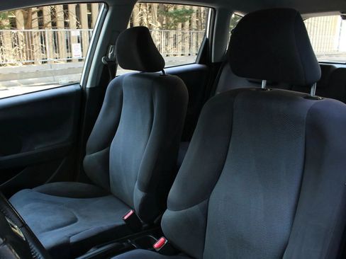 Used 2010 Honda Fit Sport image 13