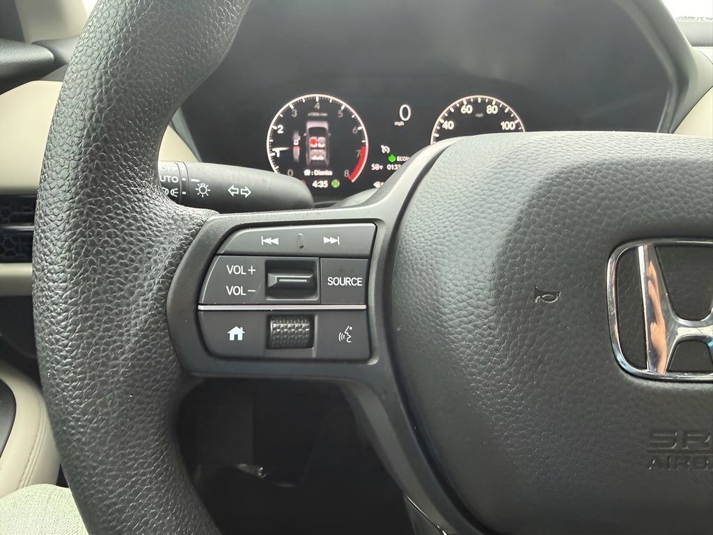 Used 2025 Honda HR-V LX image 25