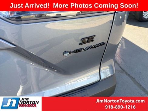 Used 2026 Toyota Corolla Cross SE image 6